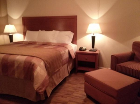 Гостиница FieldHouse Inn & Conference Center  Кенеди